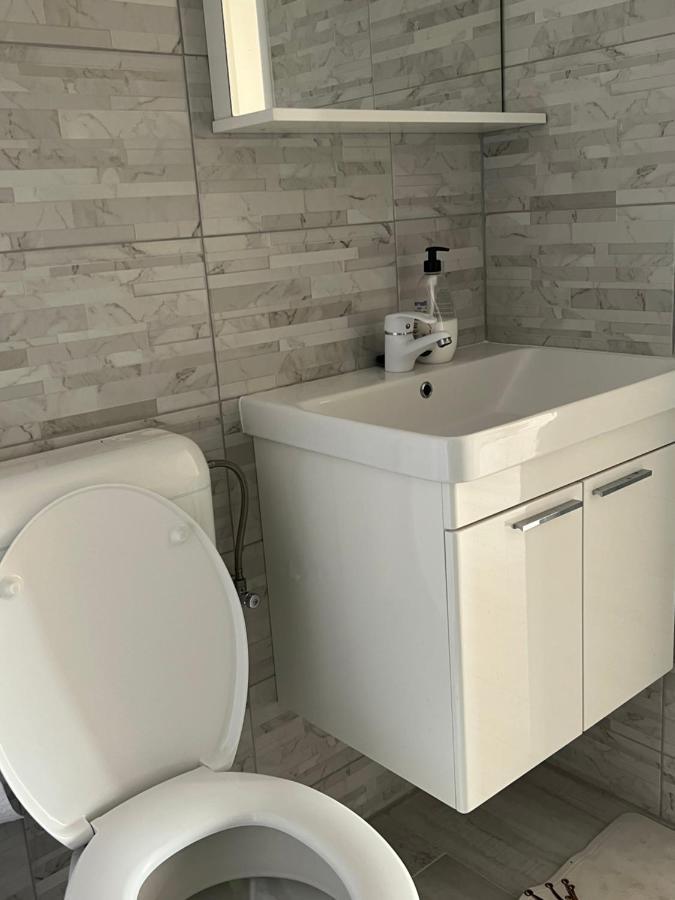 Apartments Linic Nin Luaran gambar