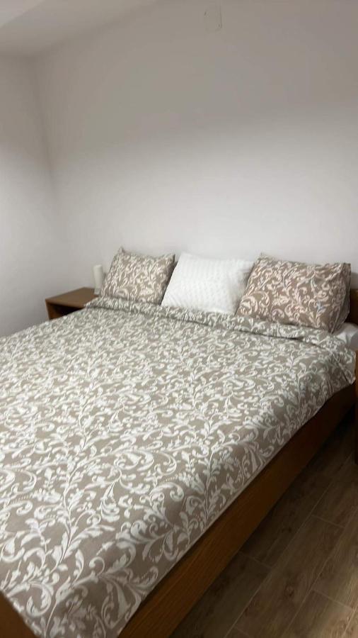 Apartments Linic Nin Luaran gambar