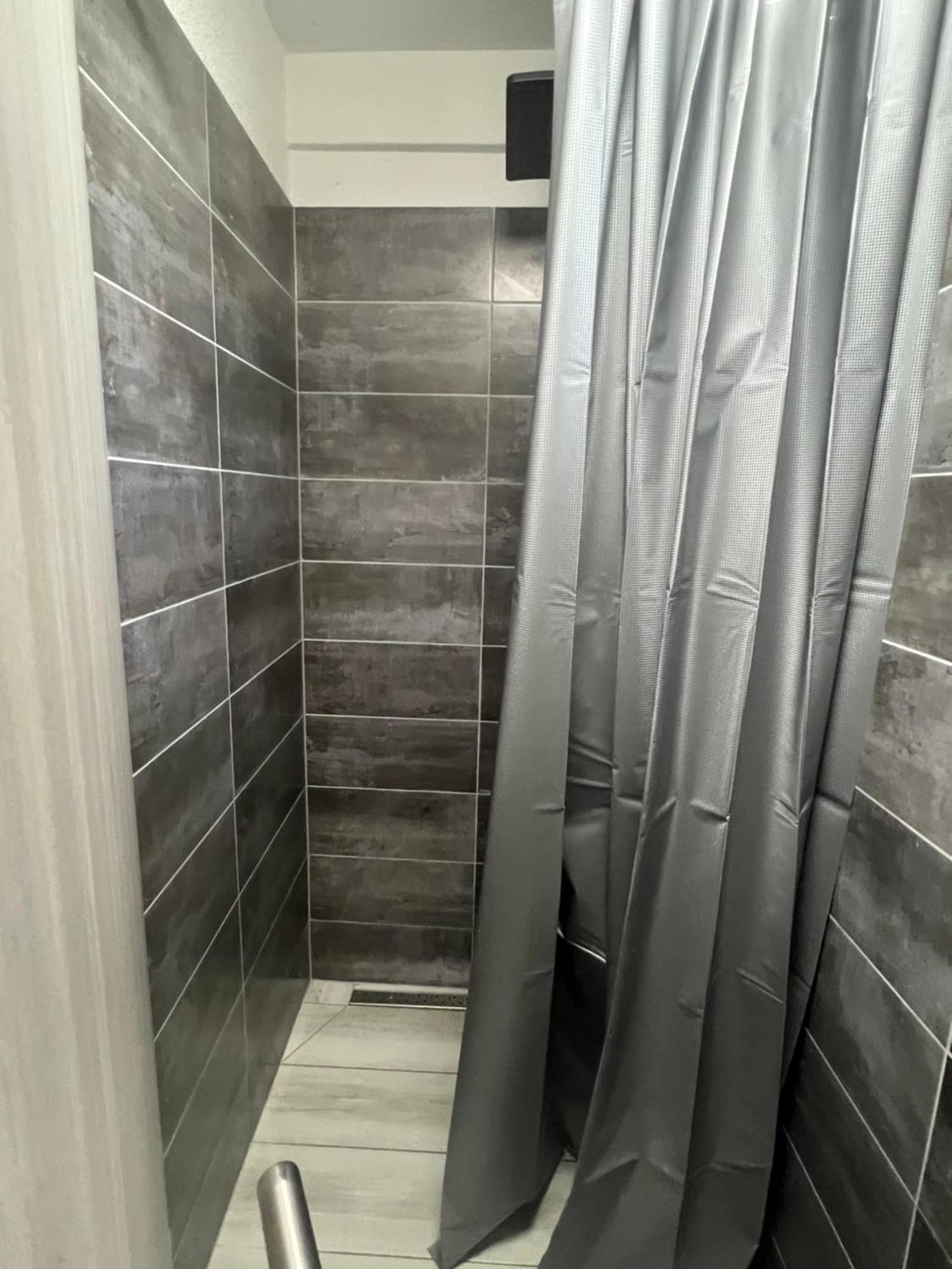 Apartments Linic Nin Luaran gambar